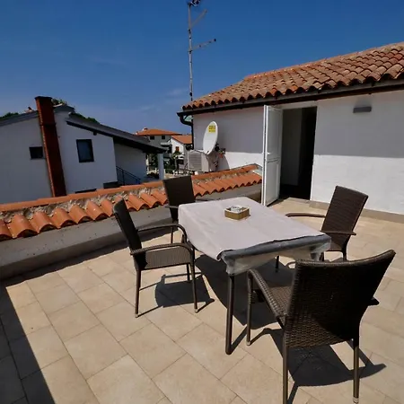 Vera Apartment *